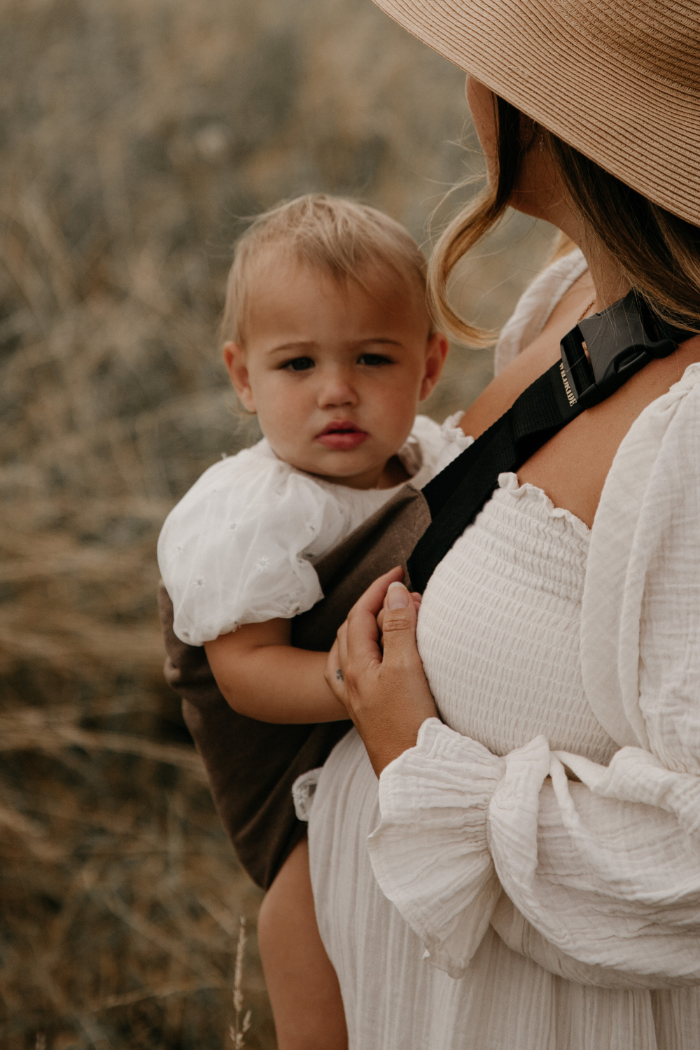 Toddler Carrier Brown Linen